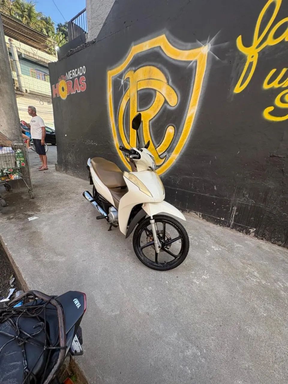 Moto muito conservada.e so pega e transferir - Foto 5