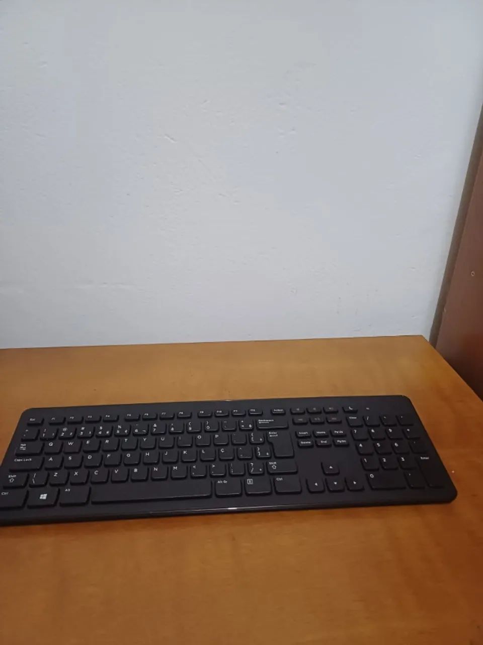 Teclado Sem Fio Dell KM636 PT-PT - Apenas 2 Meses de Uso (Sem Receptor)