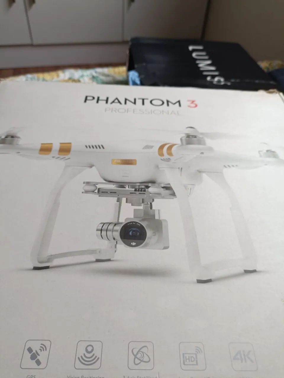 .Drone Phantom 3 pro