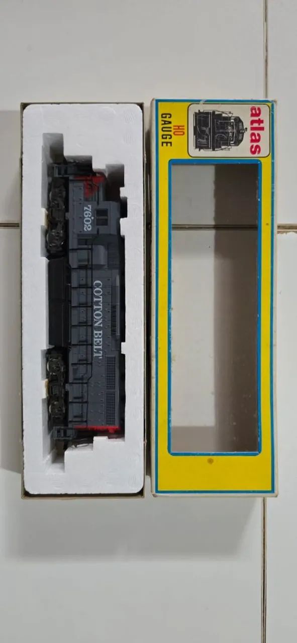 Locomotiva  - GP 40 Diesel - Foto 3