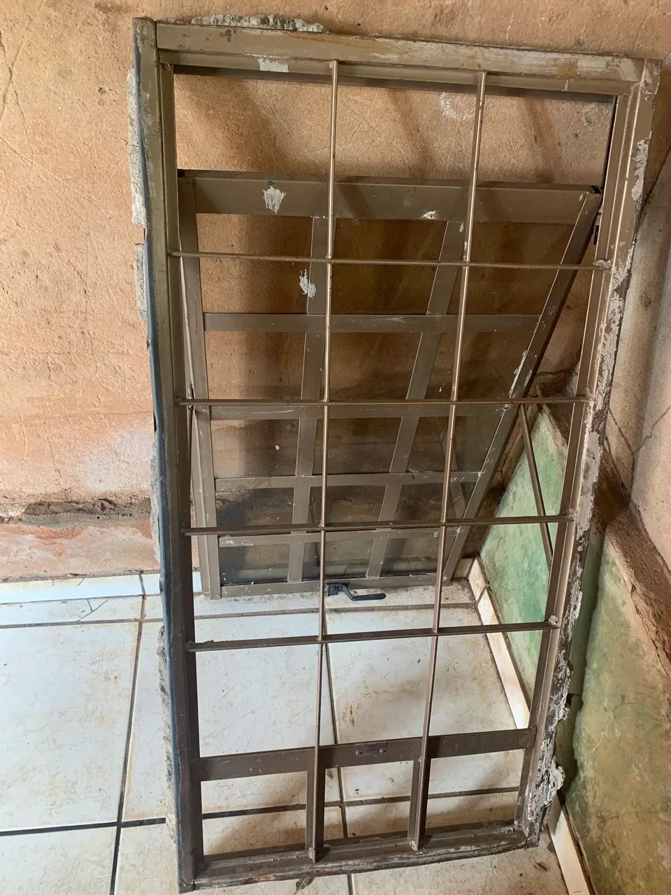 Window65204105178113120