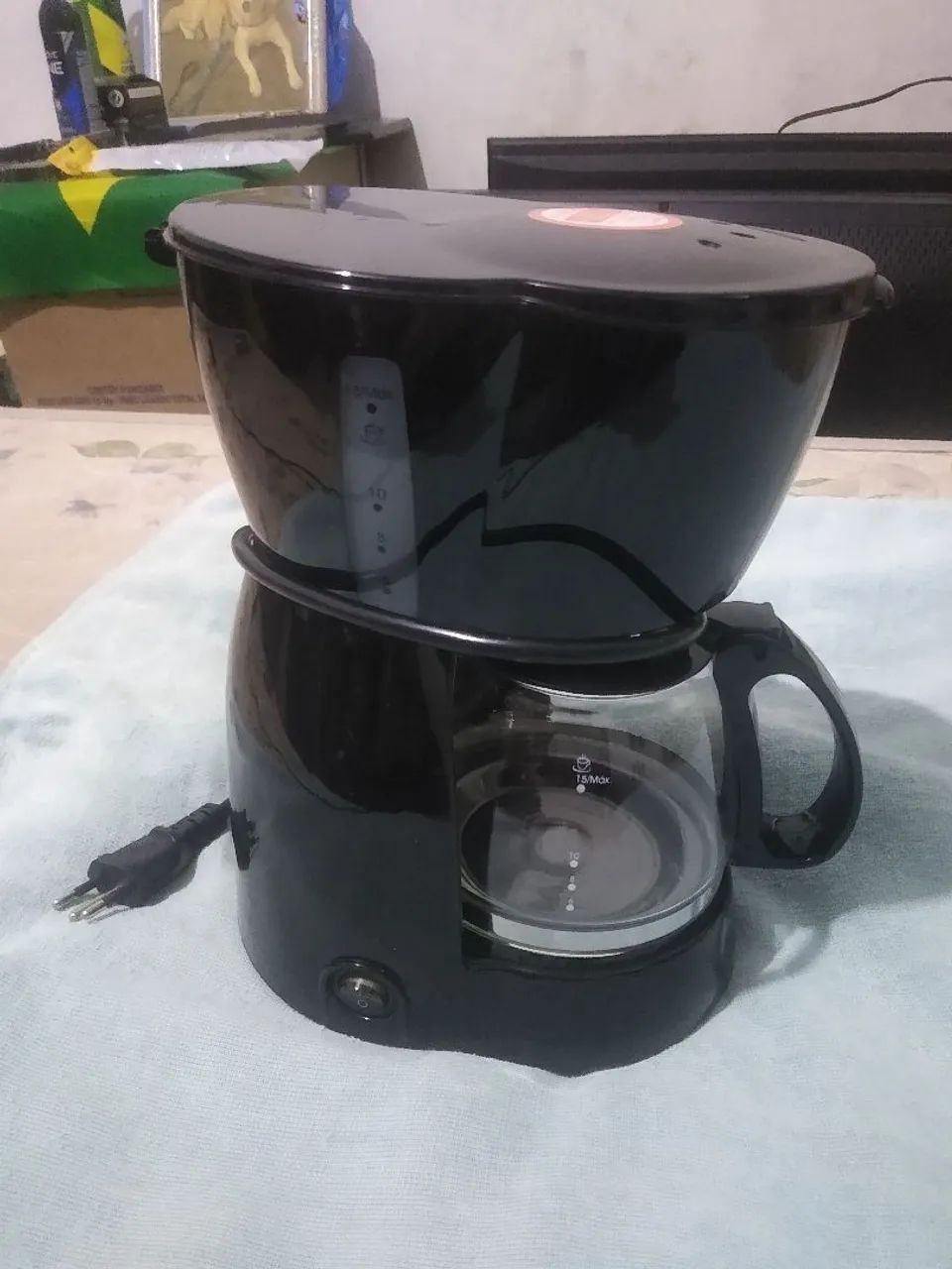 Cafeteira Britânia zerada 