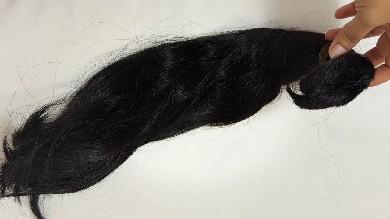 Vendo cabelo humano 100% virgem é liso - Foto 2