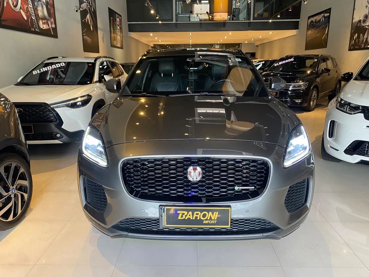 Jaguar E-Pace 2.0 AWD 249cv Aut. 2018 - Foto 3