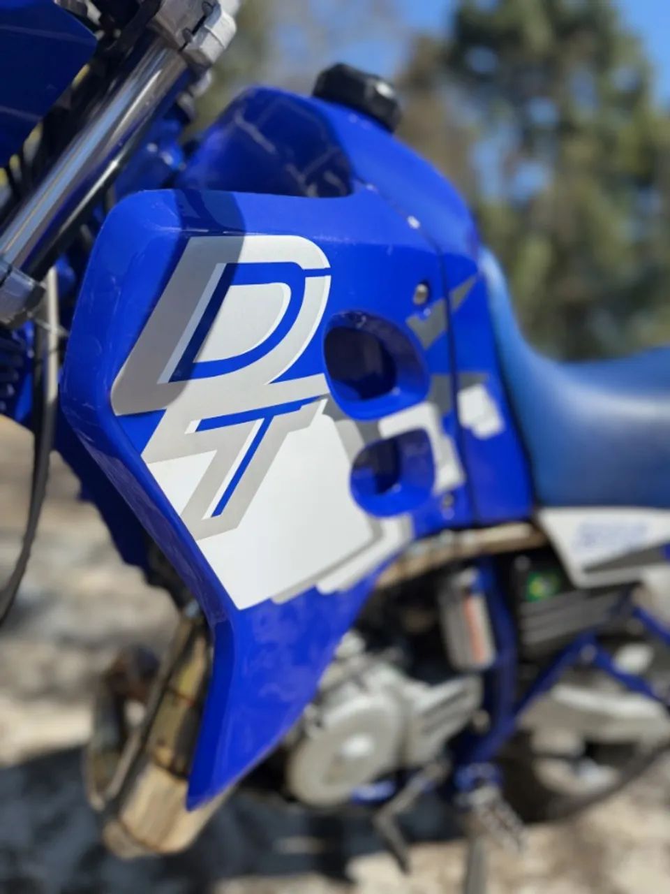 DT 200R 1998