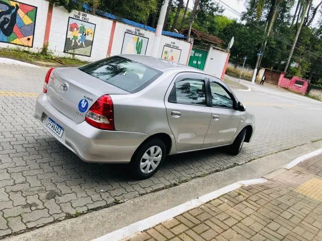 ALUGUEL PARA APLICATIVO UBER/99 TOYOTA ETIOS - Foto 3