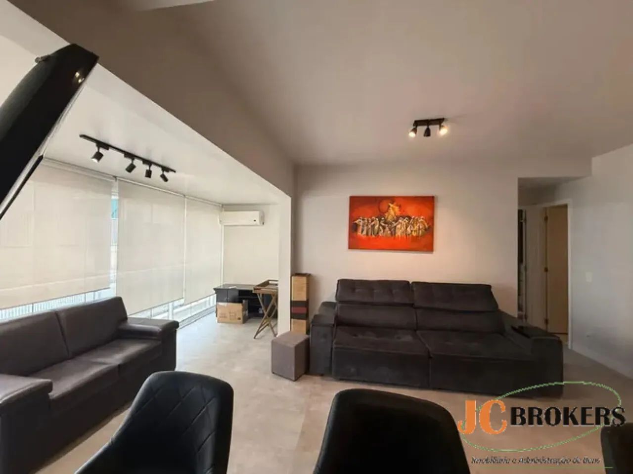 Apartamento com 80 m² de área útil, 2 dormitórios sendo 1 suíte, 1 vaga - Foto 2