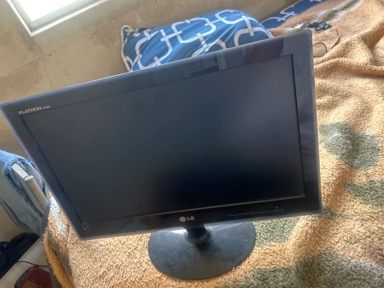 Monitor  LG flagrou e1940 - Foto 2