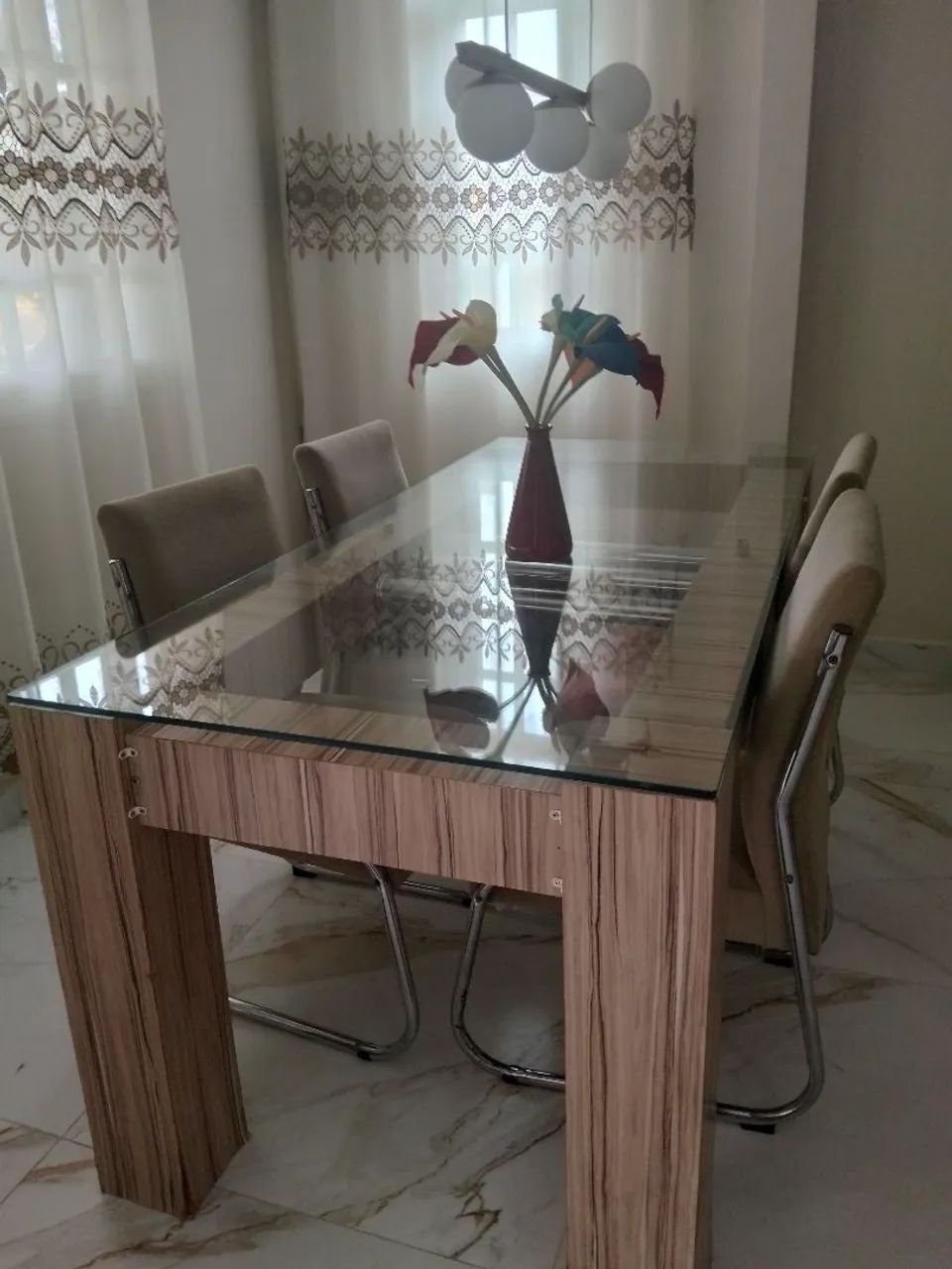 Mesa com 6 cadeiras  - Foto 4