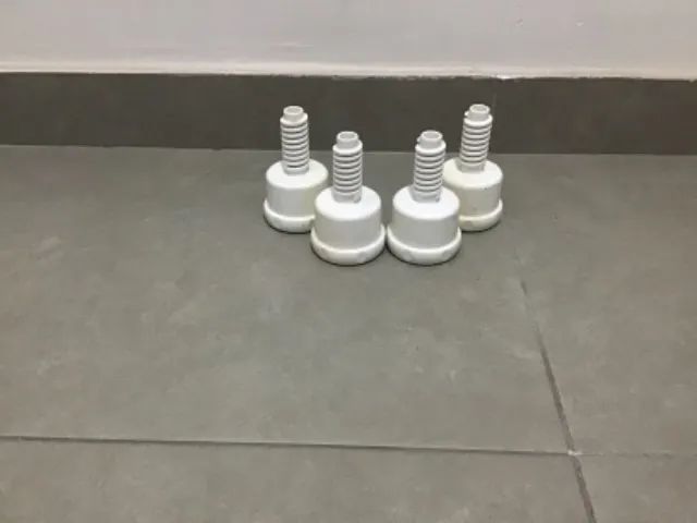 Pé de Geladeira (4 pés)