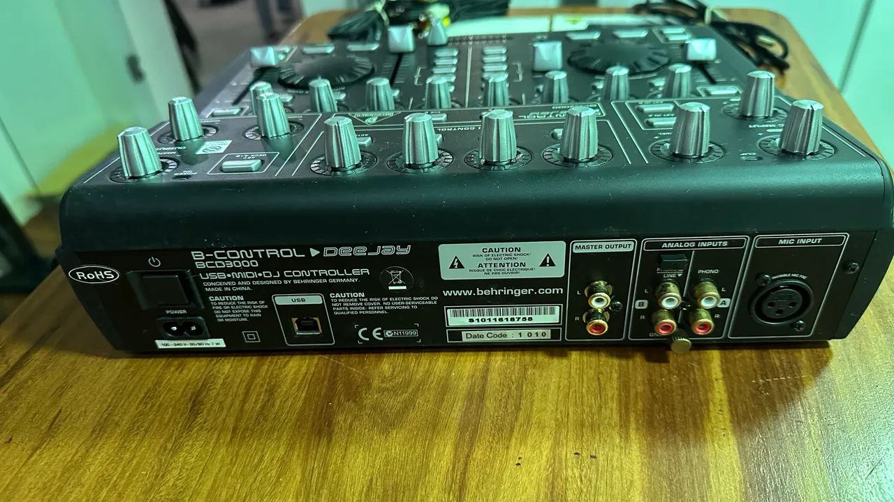 Mesa Dj Behringer Bcd3000   - Foto 3