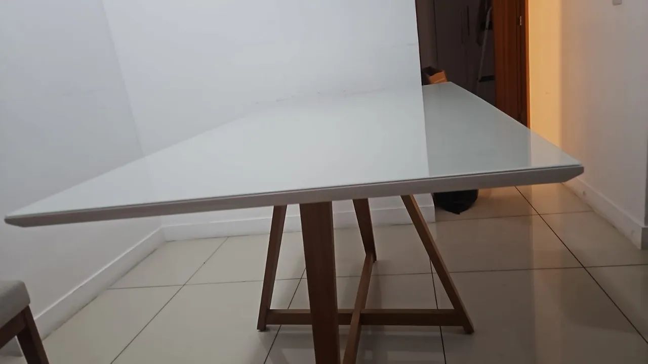 Mesa com 6 cadeiras 65704316731907122