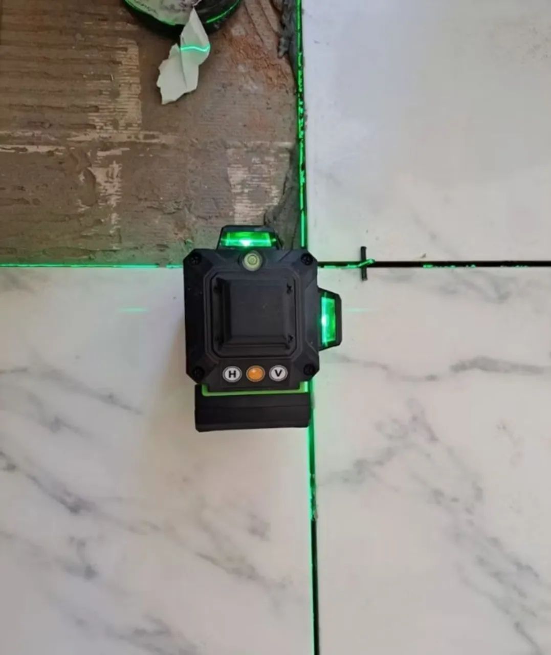 Laser level with 16 lines65204302662145124