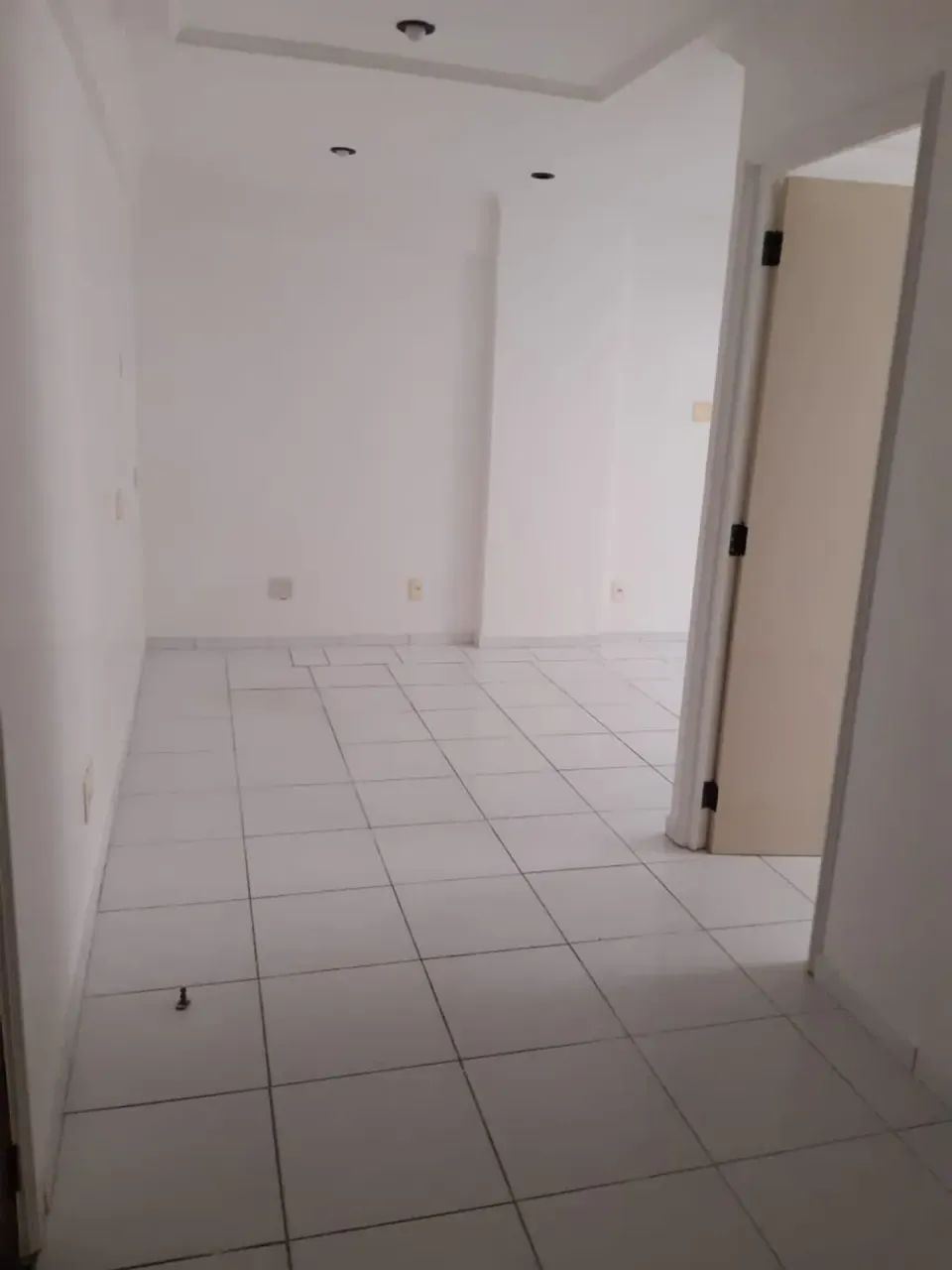 Sala comercial para locação no Ed. Royal Trade Center - Foto 4