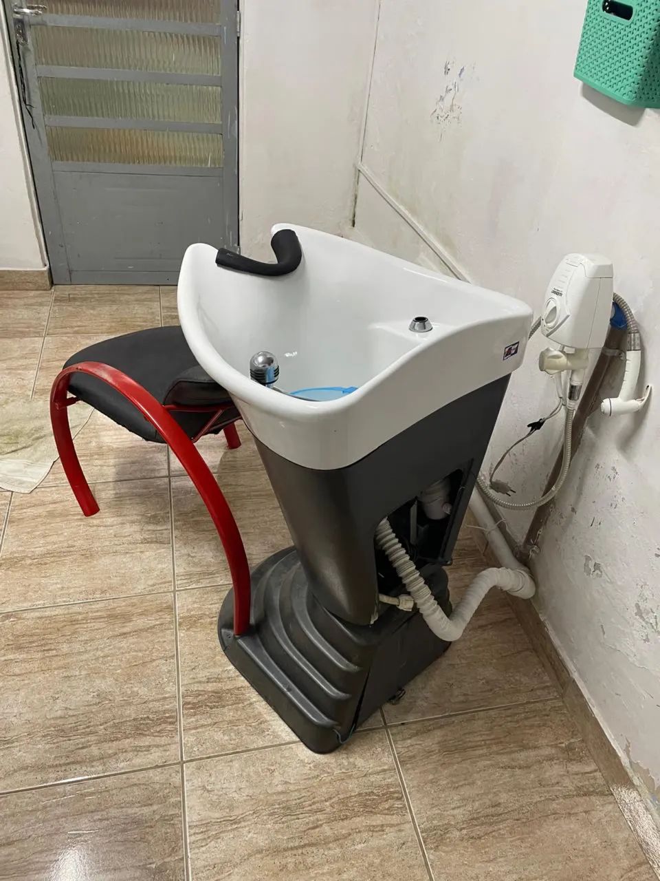 Lavatório com ducha quente  - Foto 2