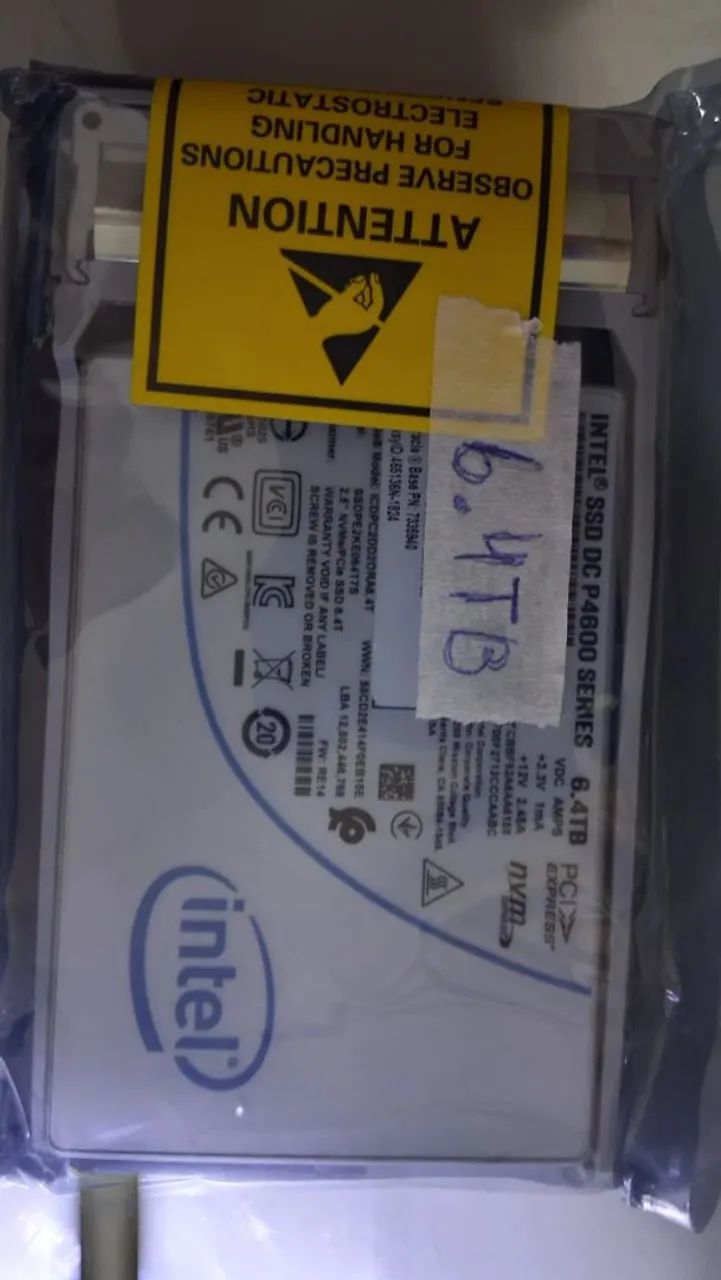 Vendo 2 HDs 6.4TB Intel para servidor.