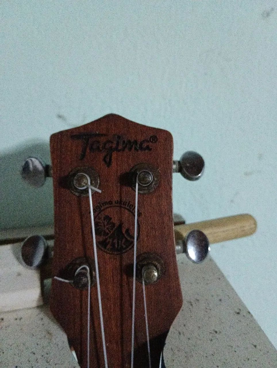 Ukulele tagima  - Foto 2