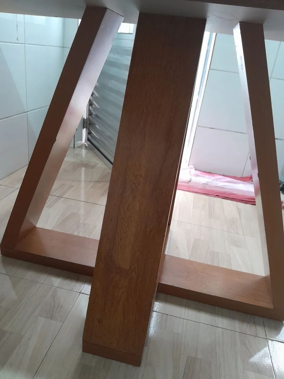 Vendo uma mesa MDF - Foto 2