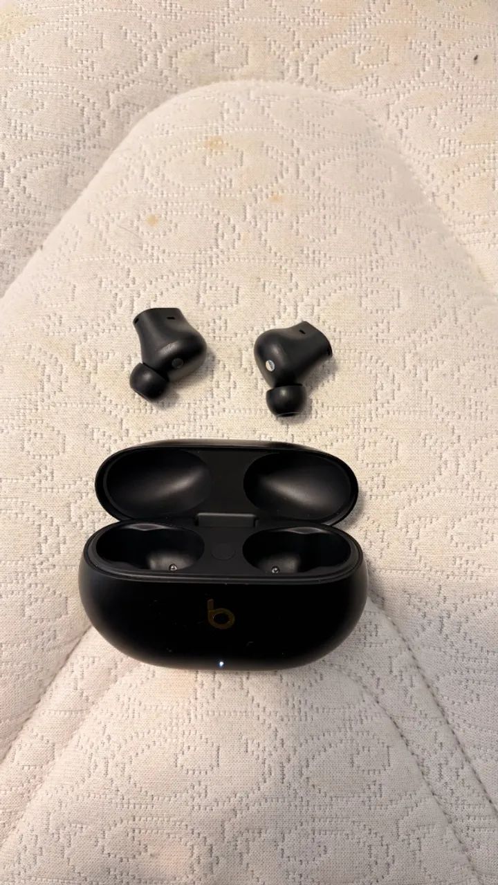 Beats Studio Buds + - Foto 4