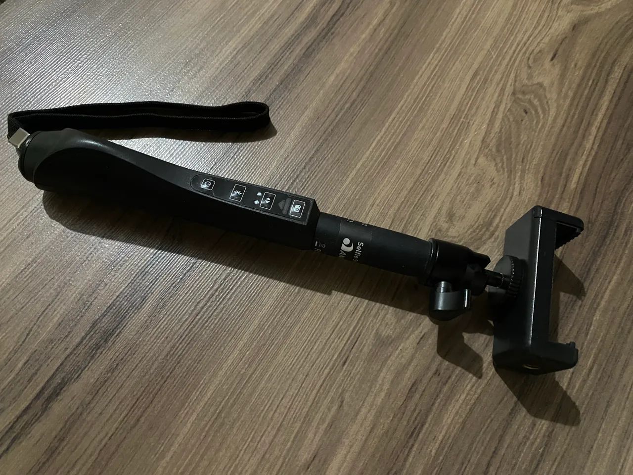 Satechi Bluetooth Smart Selfie Arm  - Foto 3