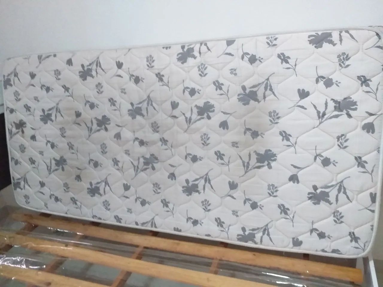 Cama de solteiro em mdf com colchão . - Foto 5