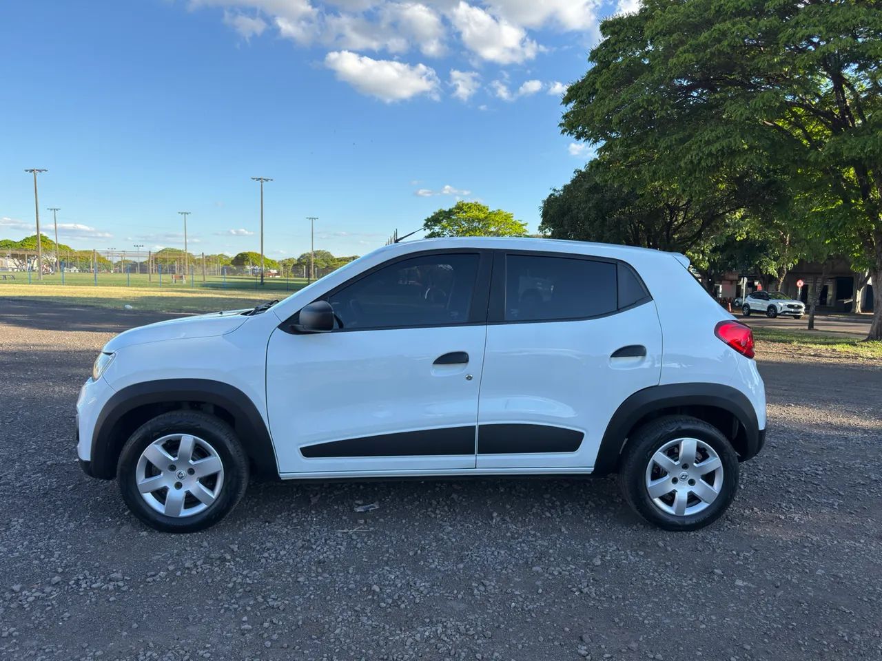 Renault Kwid Zen 1.0 Flex 12V 5P Mec. 2019 - Foto 3