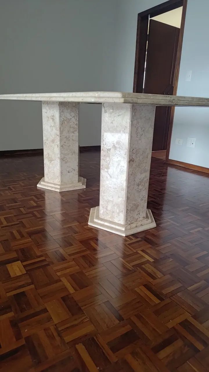 **SUPER OPORTUNIDADE** MESA DE MÁRMORE IMPORTADO  - Foto 2