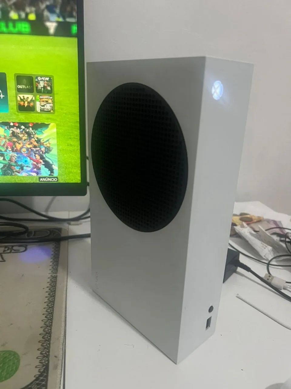 Vídeo Game Xbox Series S  - Foto 2