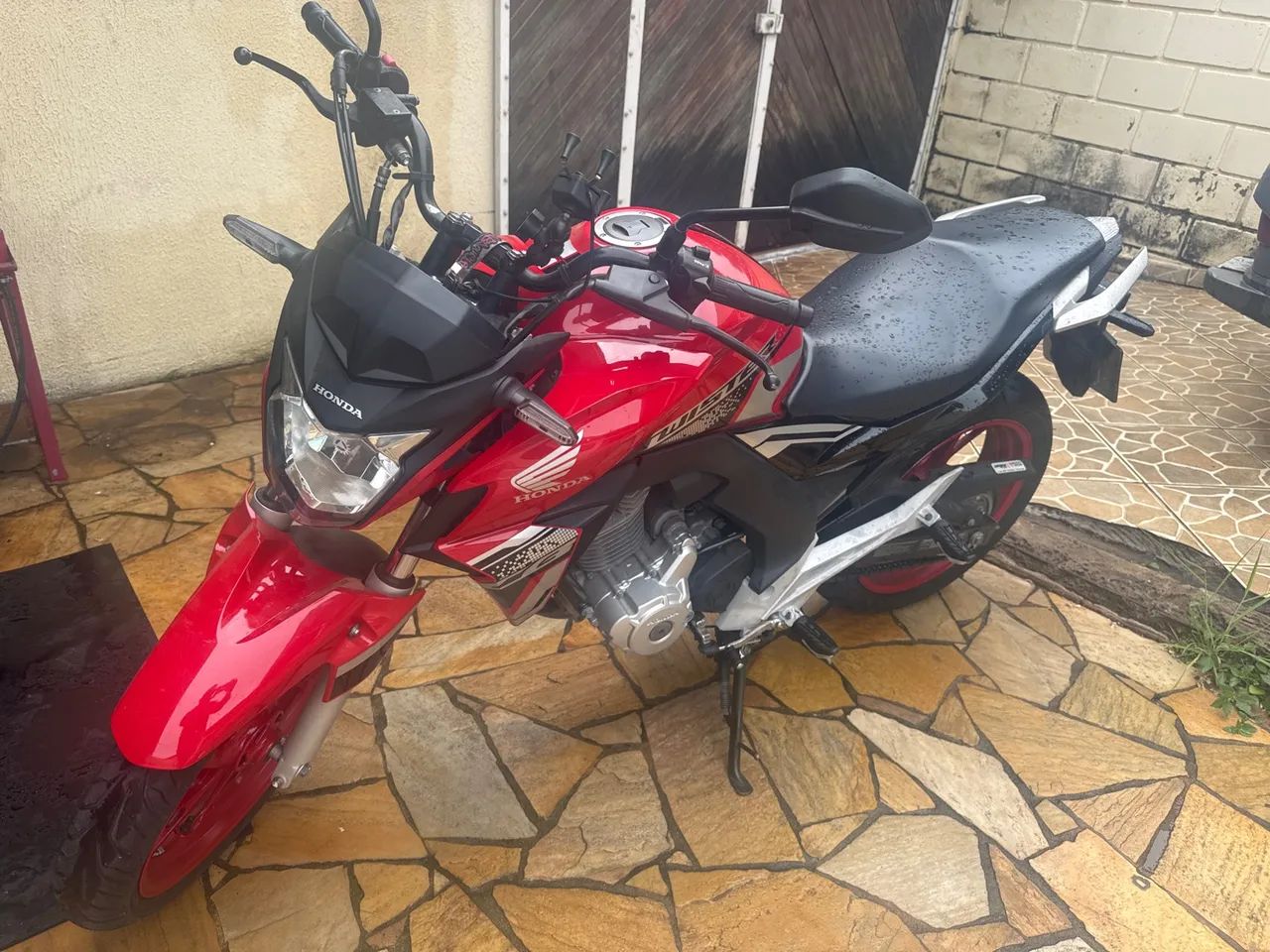 Vendo twister 250 abs 
