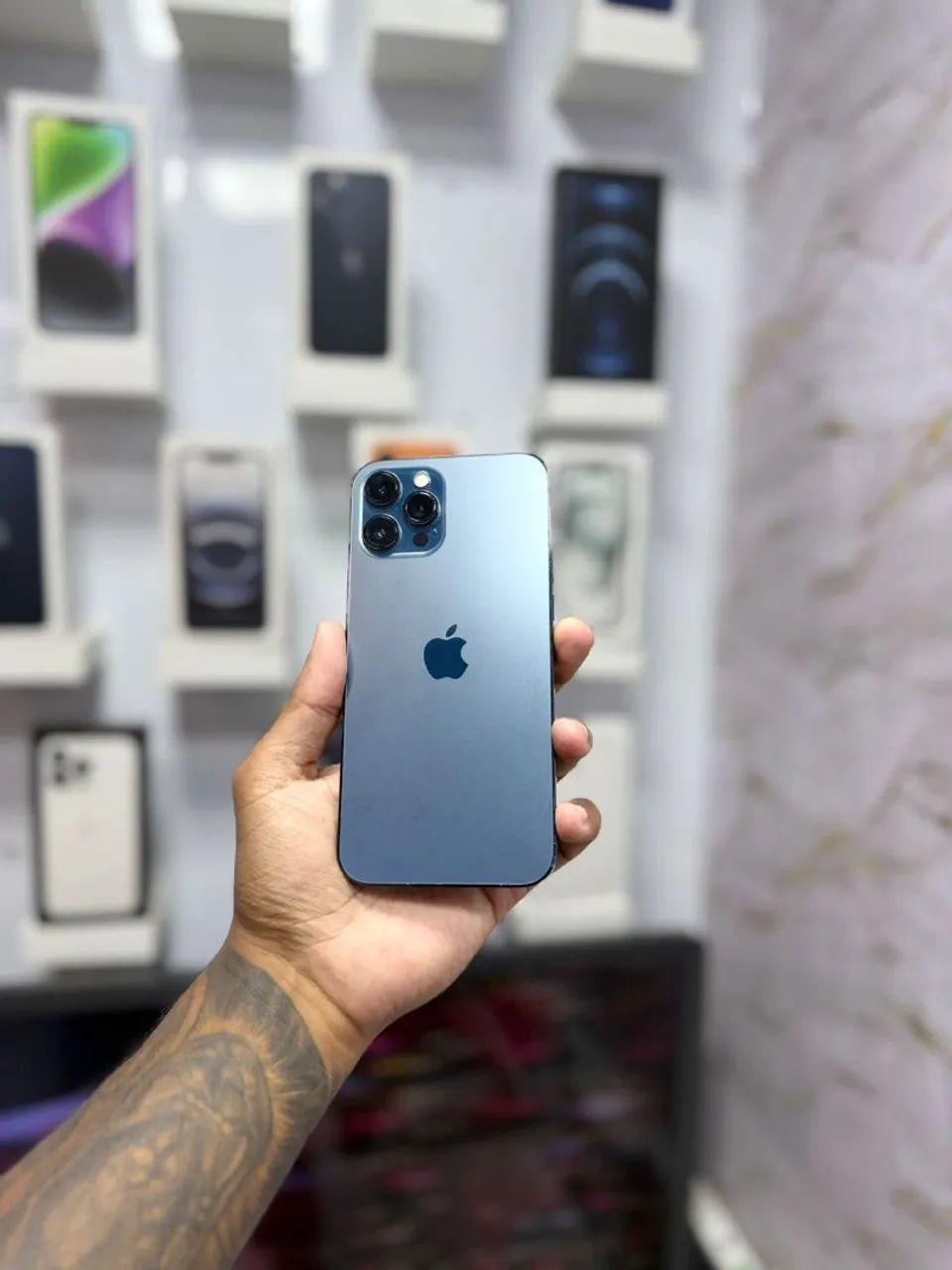 IPHONE 12 PRO MAX 128GB<br>R$ 1.999,00 MUITO TOP<br>CAMERA NOVA