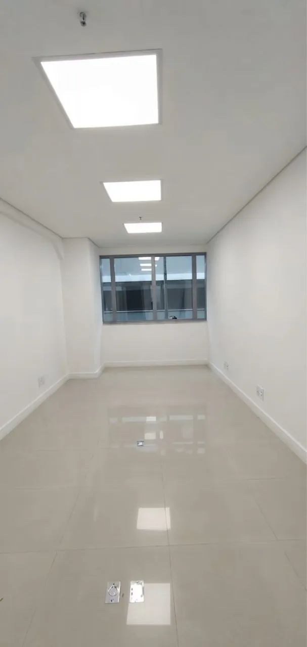 Sala Comercial Pronta para Uso no Square SC | 26m² de Sofisticação e Praticidade - Foto 3