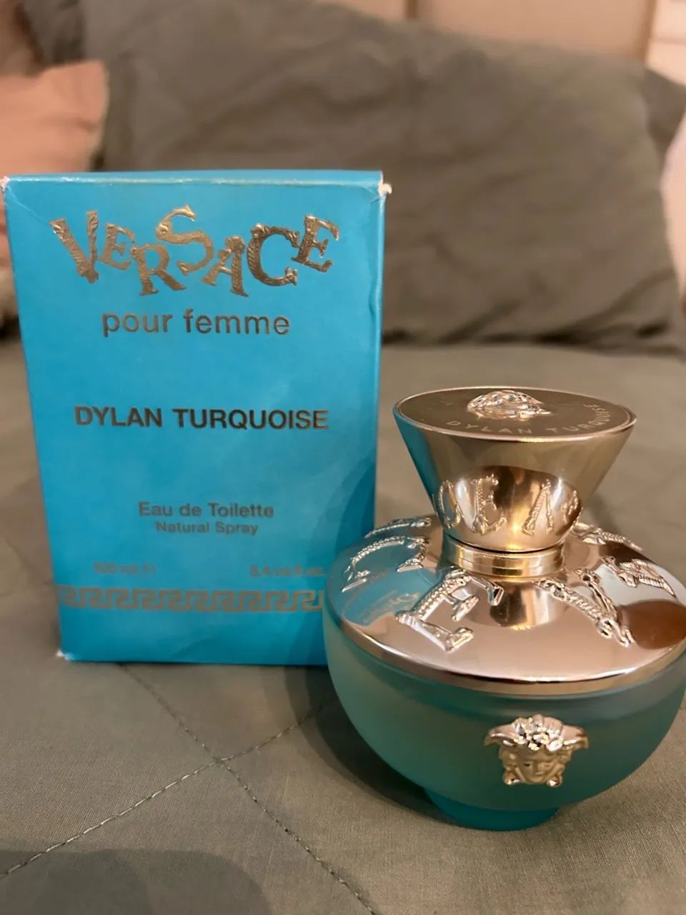 Perfume Versace Dylan Turquoise 100 ml, nunca usado