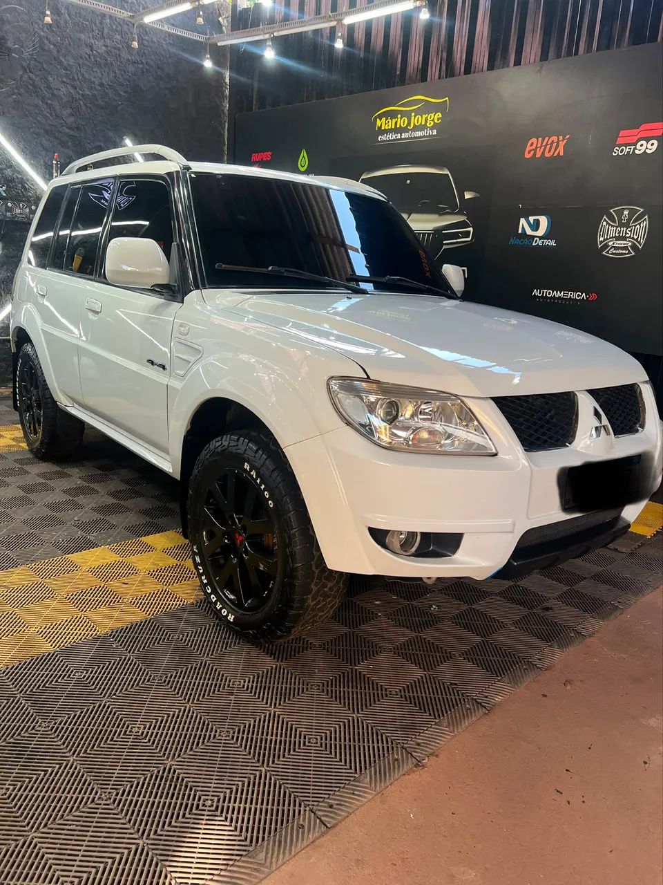 Mitsubishi Pajero Pajero TR4 2.0/ 2.0 Flex 16V 4x4 Aut. 2013