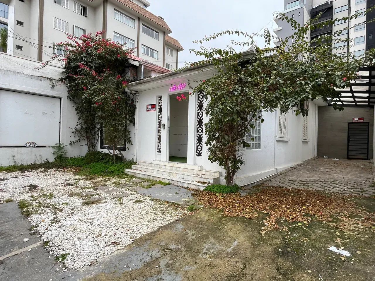 Casa comercial - Birrolinho - Curitiba-PR - Foto 2