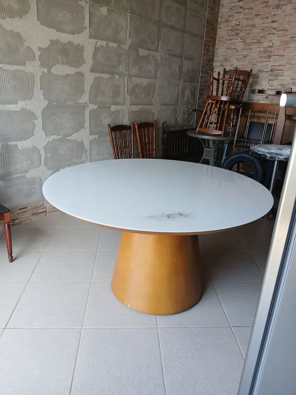 Mesa cone com tampo madeira c vidro - Foto 3