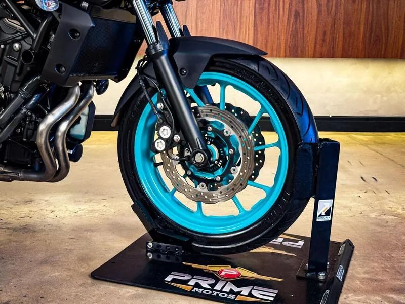 YAMAHA MT07 ABS 2024 - Foto 4