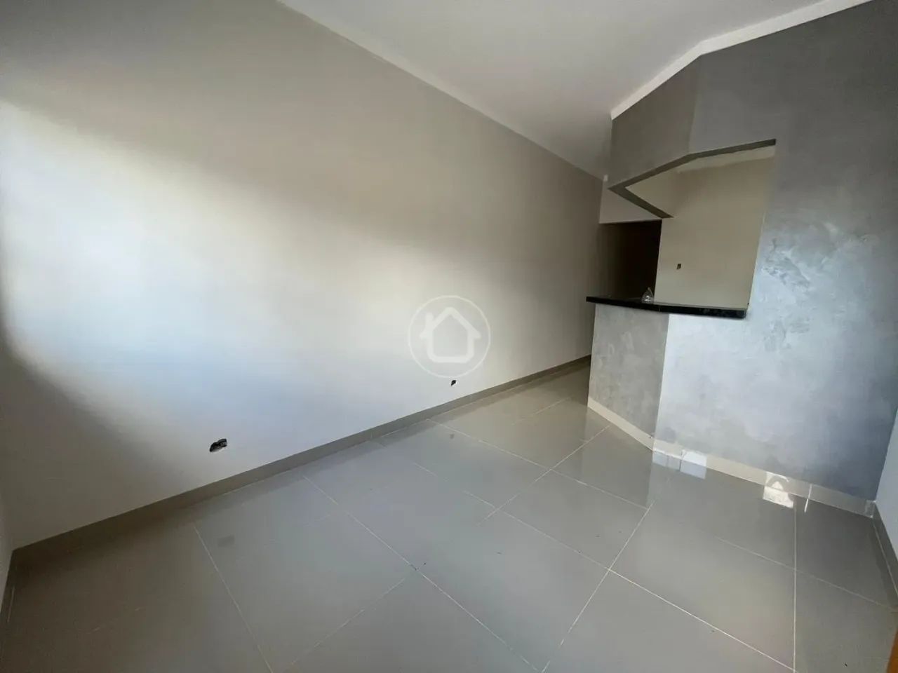 CASA NOVA COM 03 QUARTOS SENDO 01 DELAS SUÍTE - Foto 2