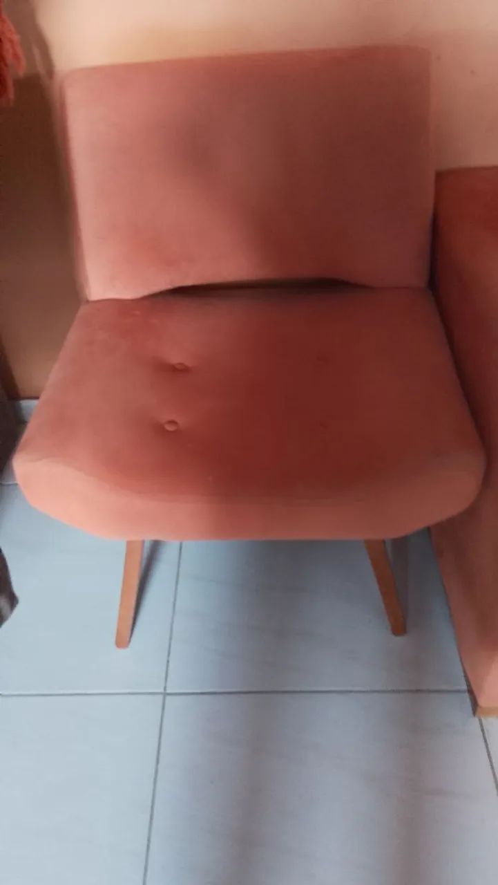 Sofá e duas poltronas e puff - Foto 4