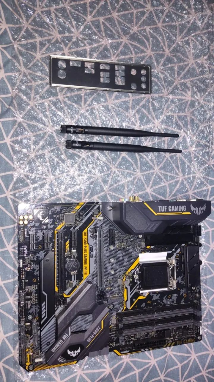 Placa-mãe ASUS TUF Gaming Z390-Plus LGA 1151 - Excelente estado como nova - Foto 2