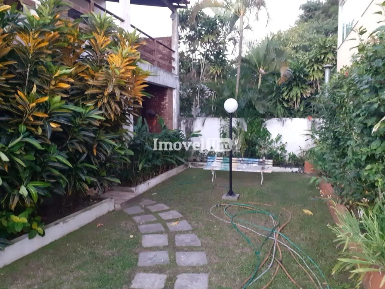Baleia | Casa 6 quartos, sendo 3 suites