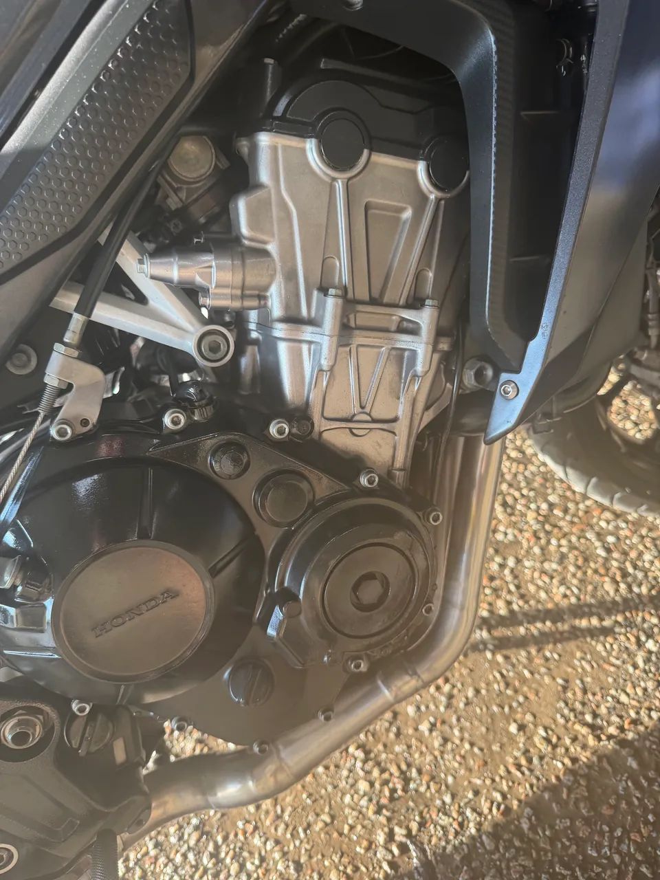 Cb 650f baixo km - Foto 2