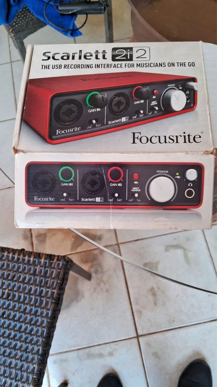 Interface de Áudio Focusrite Geração 1 - Foto 2