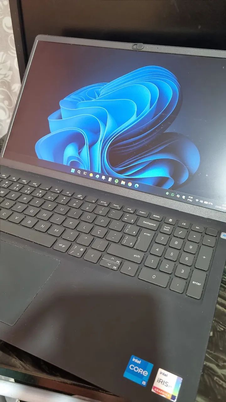 Notebook DELL VOSTRO 15 3510