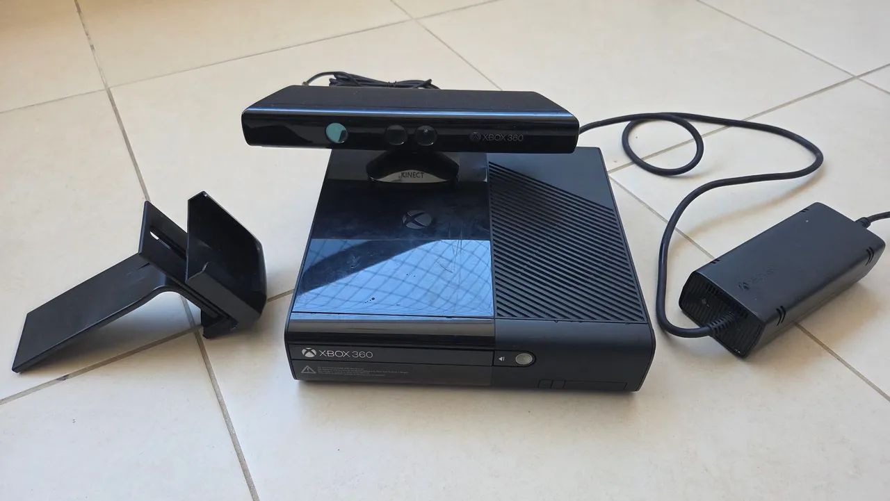 Xbox 360 com kinect com defeito