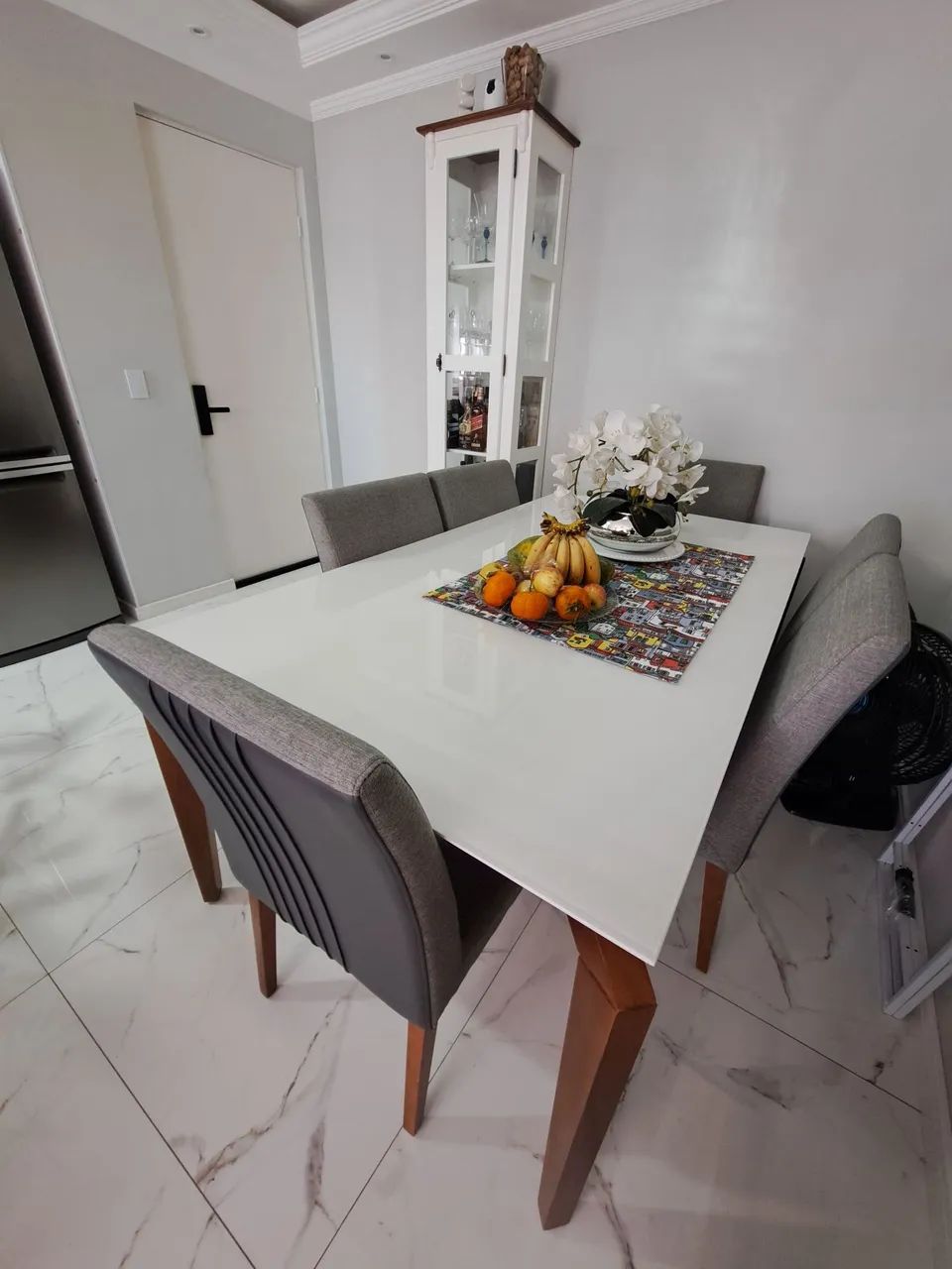 Mesa de 7 lugares R$ 2.500,00