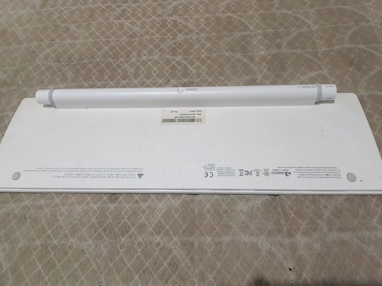 Teclado LG Bluetooth  - Foto 2