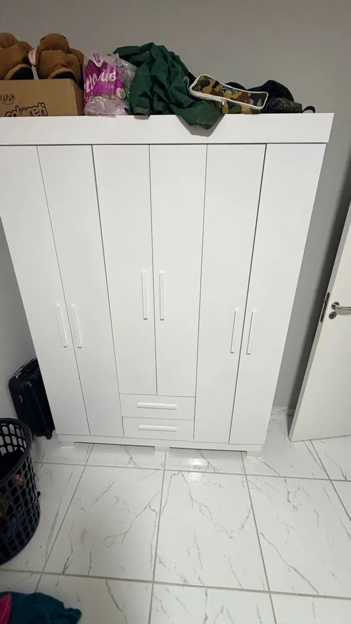 Guarda Roupa 6 Portas 2 Gavetas