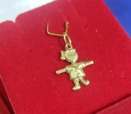 Pingente Boneca Ouro 18 Kilates - Foto 2