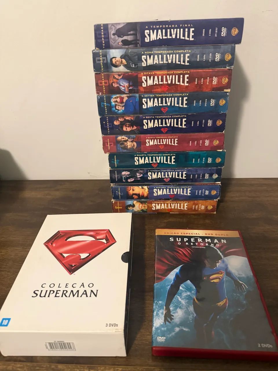 Coleção Completa Smallville + 4 dvds superman - Foto 2