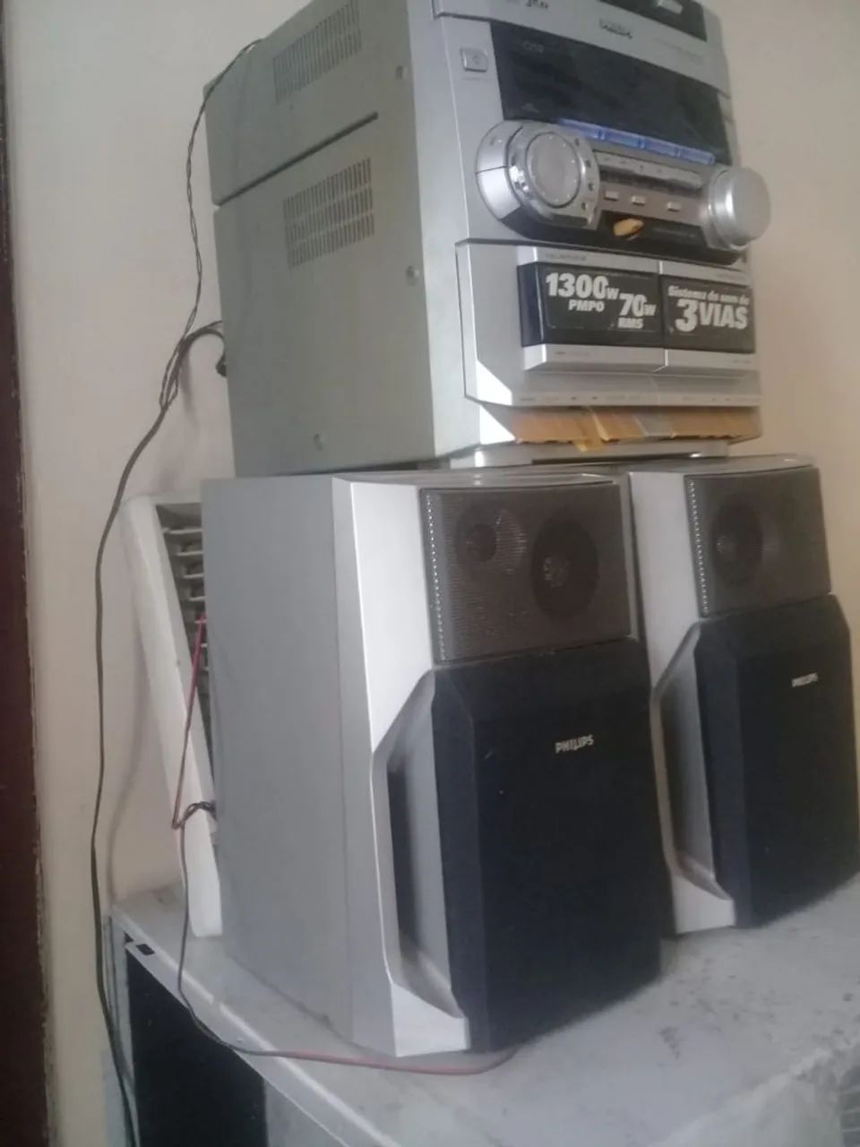 Mini system Philips, modelo FW-C250. Com 2 cx som - Foto 4